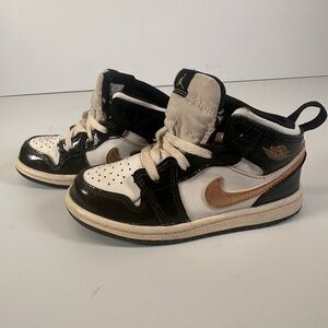 Kids Black and Gold Nike